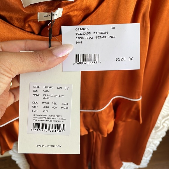 NWT! Matching Set! - Picture 4 of 7